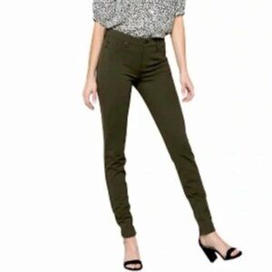 Liverpool Mid-Rise Sculpting Stretch Ponte Pants in Peat Green Size‎ 6/28
